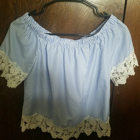 Tops - Blue lace blouse